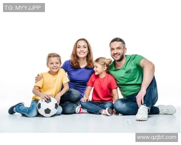 探寻足球明星背后的幸福家庭生活与甜蜜故事 探寻足球明星背后的幸福家庭生活与甜蜜故事