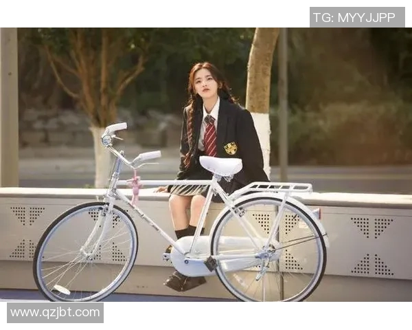 杨超越与足球明星的亲密接触盘点她见过的传奇球员们